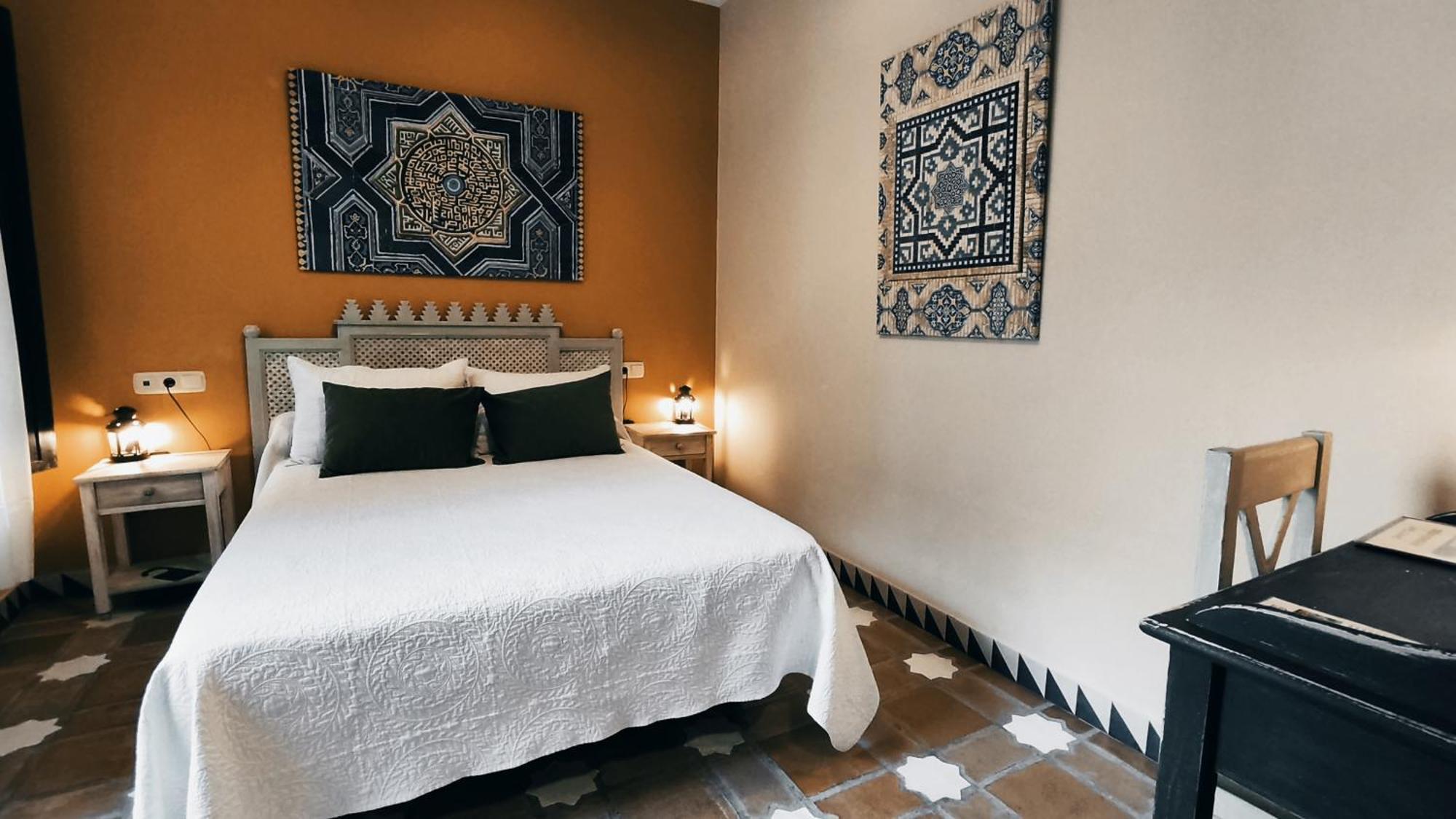 La Esperanza Hotel Alcala del Valle Luaran gambar