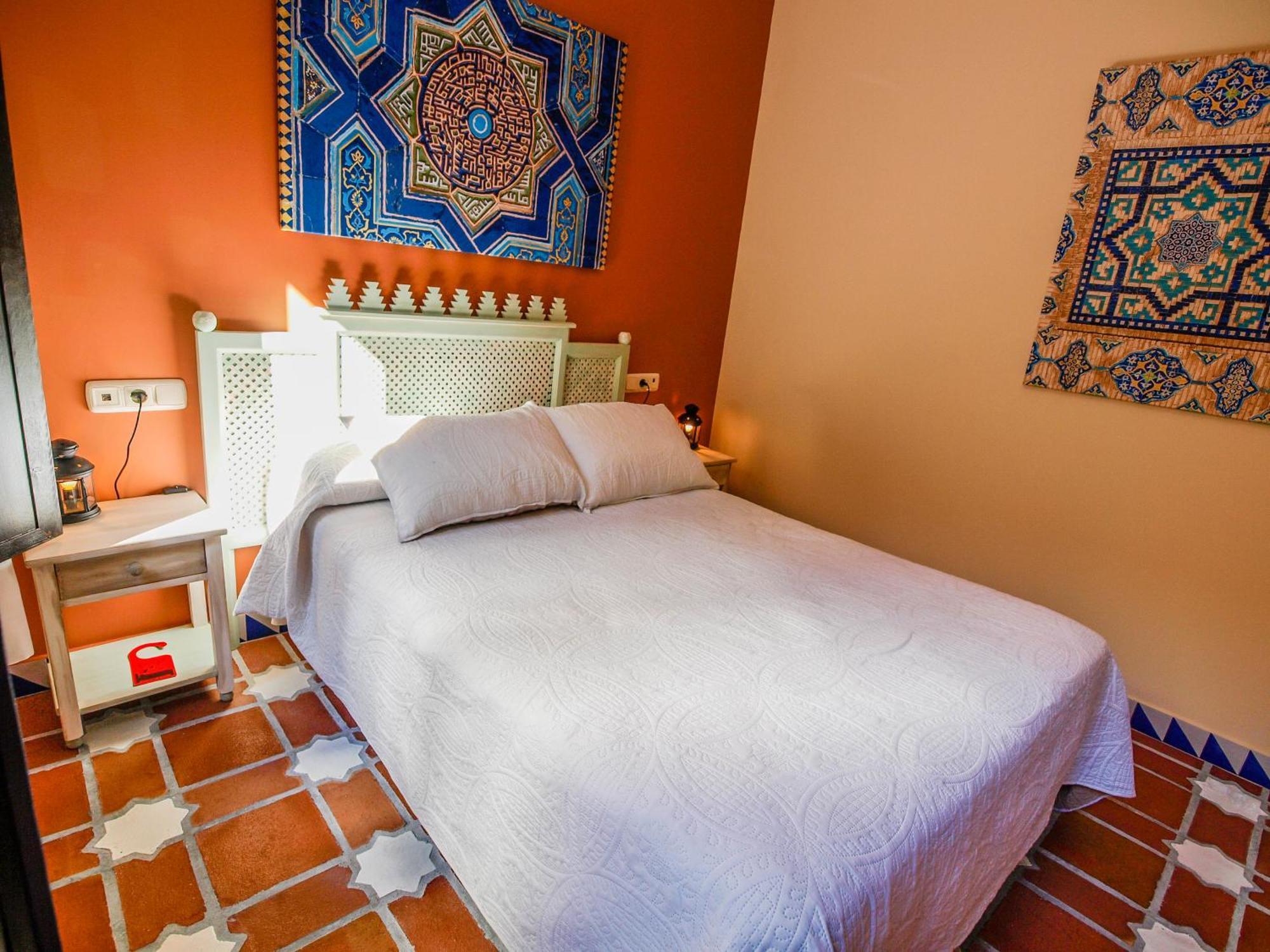 La Esperanza Hotel Alcala del Valle Luaran gambar