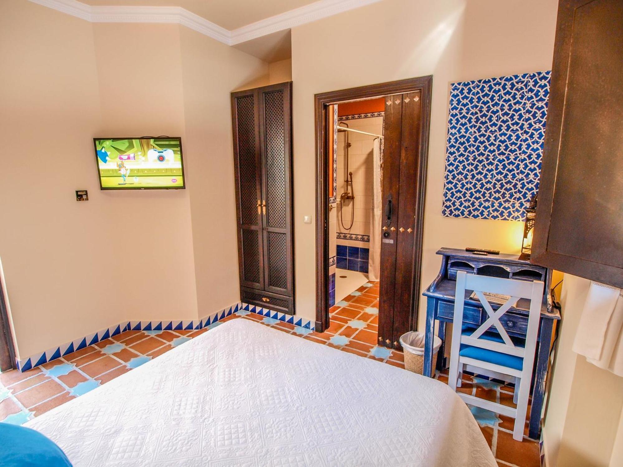La Esperanza Hotel Alcala del Valle Luaran gambar