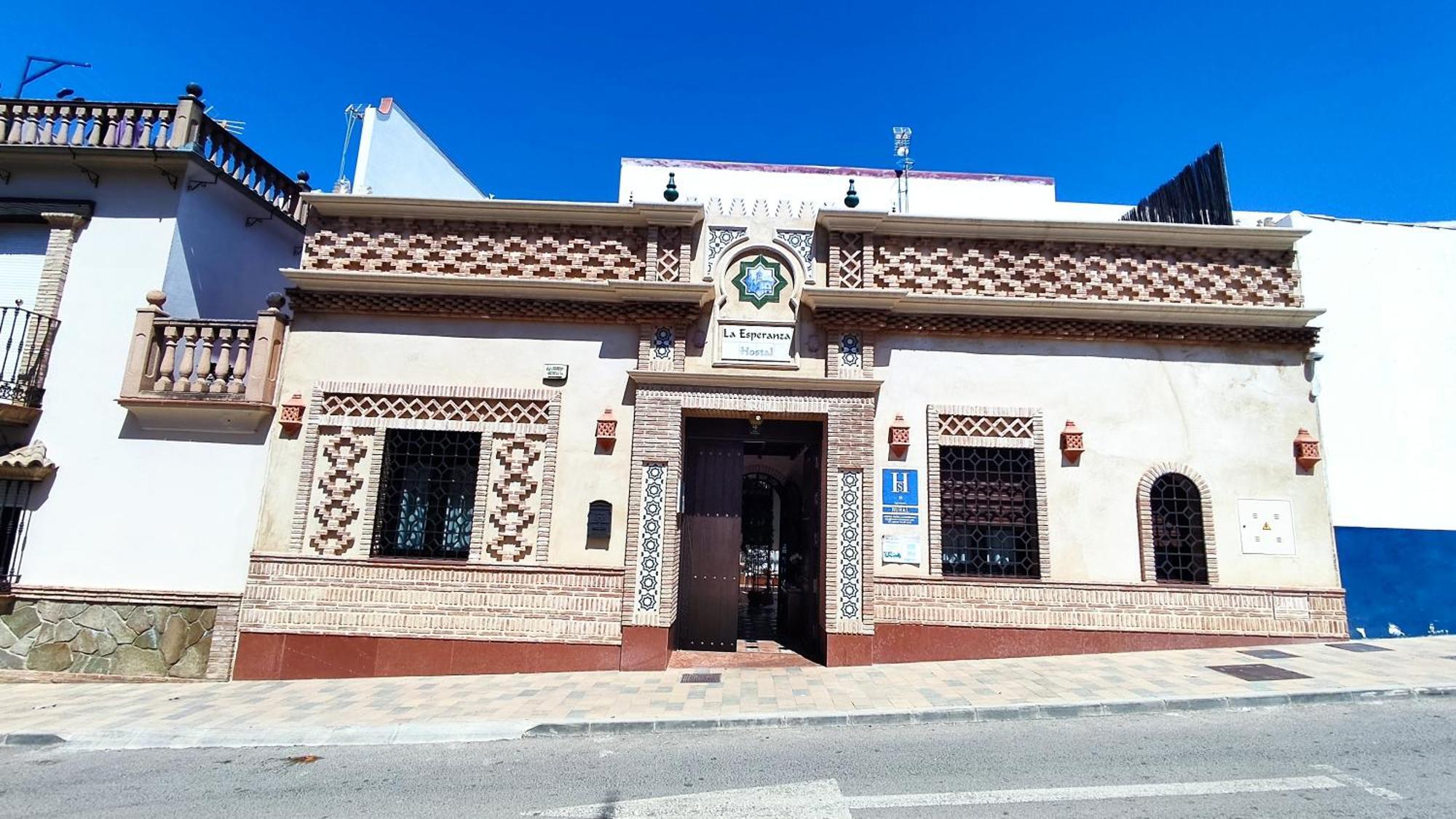 La Esperanza Hotel Alcala del Valle Luaran gambar