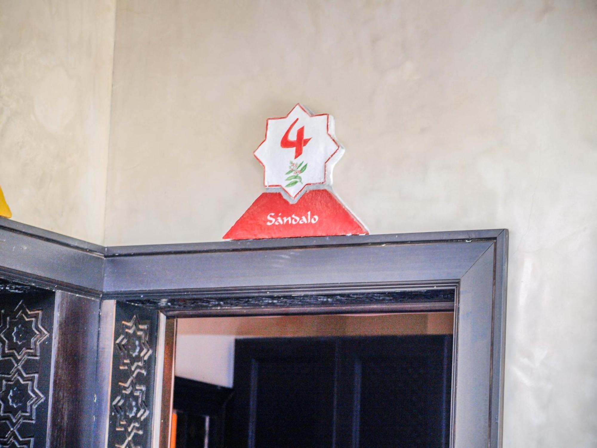 La Esperanza Hotel Alcala del Valle Luaran gambar