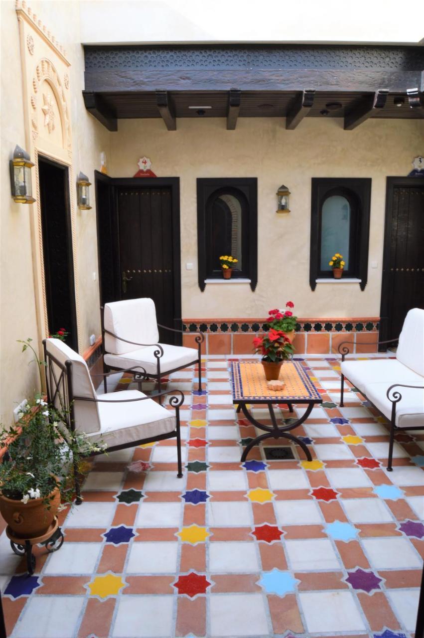 La Esperanza Hotel Alcala del Valle Luaran gambar